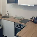 Elegant Apartment Close To Champs-Elysees